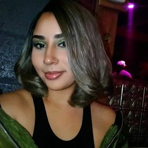 Meet your Posher, Ava